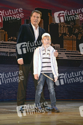 Udo Jürgens in dem 'Ich war noch niemals in New York' Cast