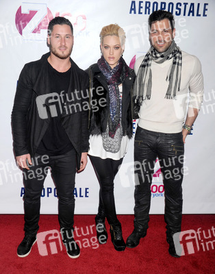 Valentin Chmerkovskiy, Peta Murgatroyd, Maksim Chmerkovskiy