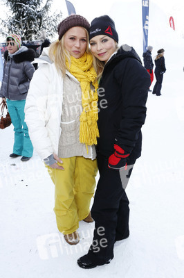 Nova Meierhenrich, Regina Halmich