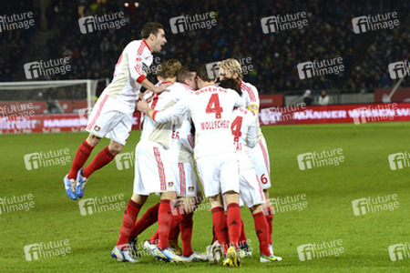 Leverkusen Spieler nach dem 1:0 durch Gonzalo Castro