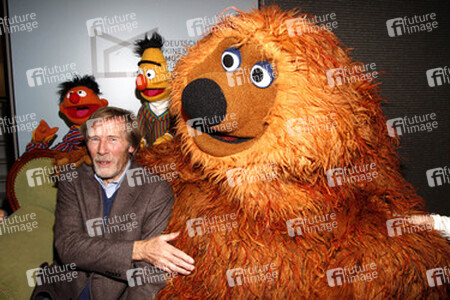 Horst Janson mit Ernie und Bert und Samson