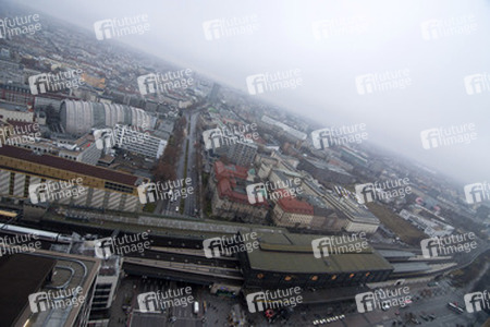 Blick aus der Präsidenten-Suite auf den Bahnhof Zoo