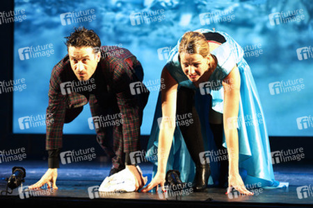 Oliver Mommsen, Tanja Wedhorn