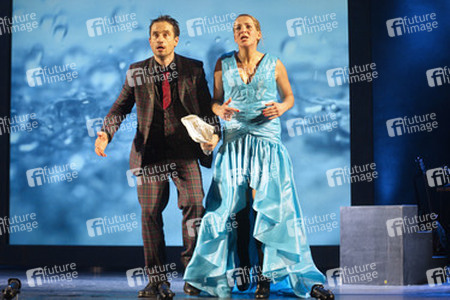 Oliver Mommsen, Tanja Wedhorn