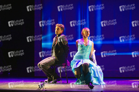 Oliver Mommsen, Tanja Wedhorn