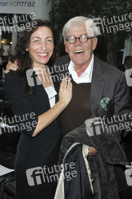 Isabella Vértes-Schütter, Peter Striebeck