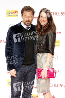 Jan Sosniok mit Freundin Nadine Möllers