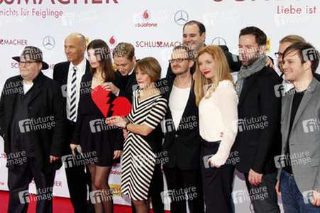 Matthias Schweighöfer mit seinem 'Schlussmacher'-Cast