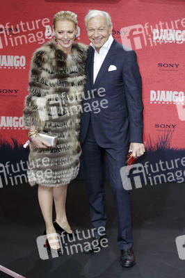 Petra van Bremen, Jo Groebel