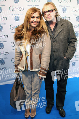 Volker Lechtenbrink mit Begleitung