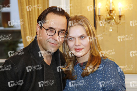 Jan Josef Liefers, Anna Loos