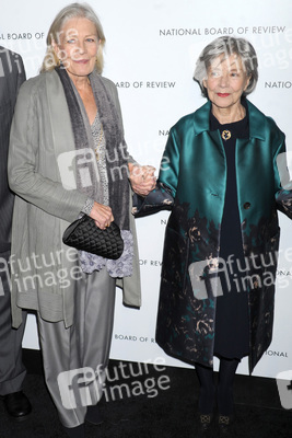 Vanessa Redgrave, Emmanuelle Riva