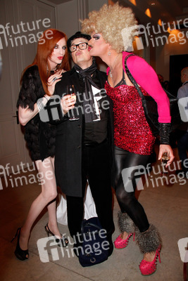 Dana Regyonal, Rolf Scheider, Gloria Viagra