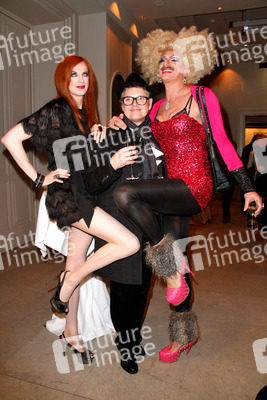 Dana Regyonal, Rolf Scheider, Gloria Viagra