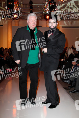 Harald Glööckler mit Lebensgefährte und Geschäftspartner Dieter Schroth