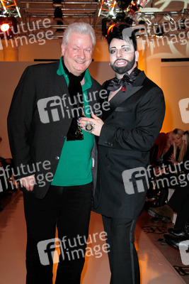 Harald Glööckler mit Lebensgefährte und Geschäftspartner Dieter Schroth