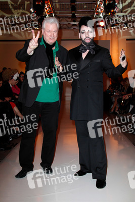 Harald Glööckler mit Lebensgefährte und Geschäftspartner Dieter Schroth