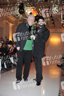 Harald Glööckler mit Lebensgefährte und Geschäftspartner Dieter Schroth