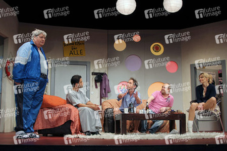 Nina Bott und der Cast