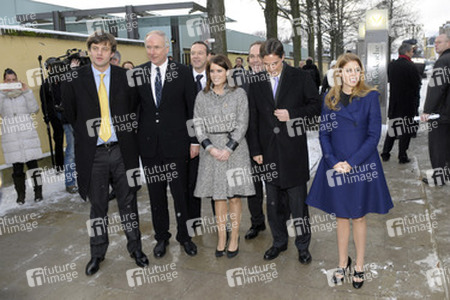 Eugenie Mountbatten-Windsor, David McAllister, Beatrice Mountbatten-Windsor