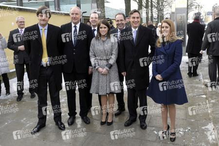 Eugenie Mountbatten-Windsor, David McAllister, Beatrice Mountbatten-Windsor