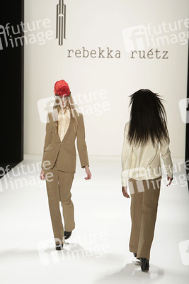 Rebekka Ruétz Models