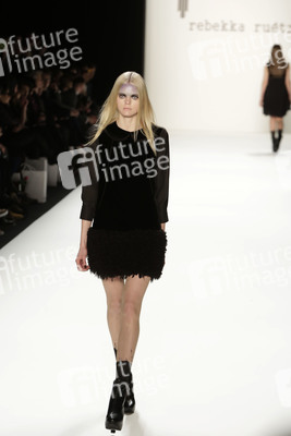 Rebekka Ruétz Model