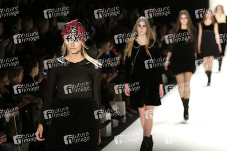 Rebekka Ruétz Models