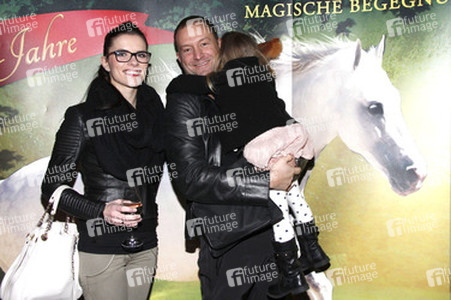 Björn Casapietra mit Ehefrau Anne Sophie und Tochter Stella Cheyenne