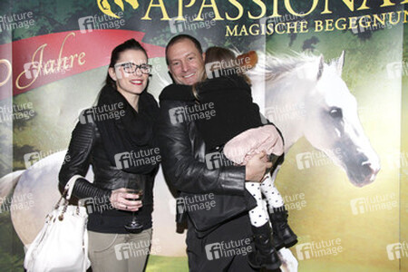 Björn Casapietra mit Ehefrau Anne Sophie und Tochter Stella Cheyenne