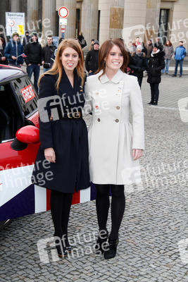 Beatrice Mountbatten-Windsor, Eugenie Mountbatten-Windsor
