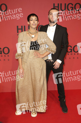 Alina Süggeler, Andreas Weizel (Frida Gold)