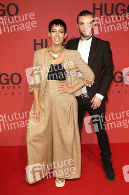 Alina Süggeler, Andreas Weizel (Frida Gold)