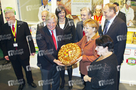 Ilse Aigner, Klaus Wowereit, Angela Merkel, Sharon Dijksma