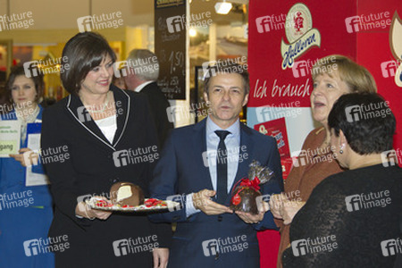Ilse Aigner, Angela Merkel, Sharon Dijksma