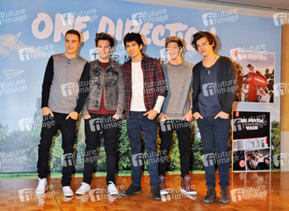 Liam Payne, Louis Tomlinson, Zayn Malik, Niall Hora, Harry Styles (One Direction)