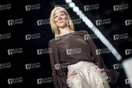 Stephan Pelger Model