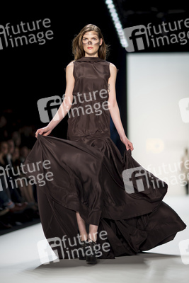 Stephan Pelger Model