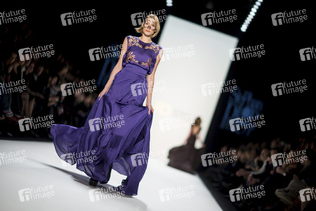 Stephan Pelger Model