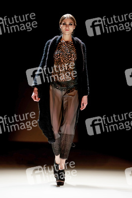 Dawid Tomaszewski Model