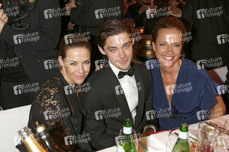 Alexandra Neldel, Tom Payne, Claudia Michelsen