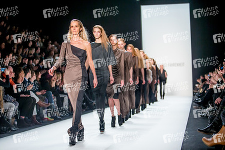 A Degree Fahrenheit Models