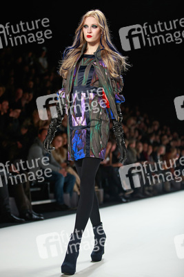 Marcel Ostertag Model