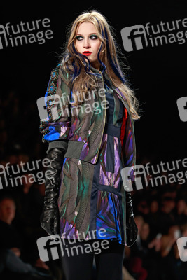 Marcel Ostertag Model