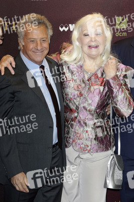 Dustin Hoffman, Gwyneth Jones