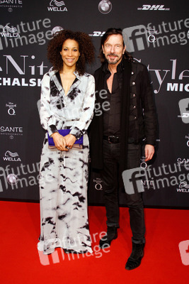 Annabelle Mandeng, Tom Lemke