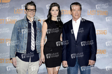 Johnny Knoxville, Jaimie Alexander, Arnold Schwarzenegger