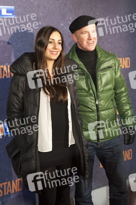 Peter Nottmeier mit Begleitung