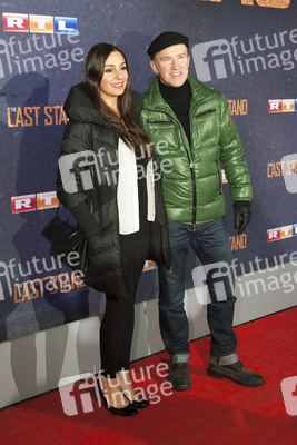 Peter Nottmeier mit Begleitung