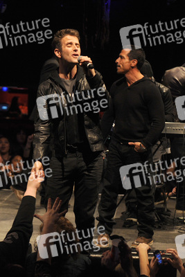 Joey McIntyre, Danny Wood (New Kids on the Block)